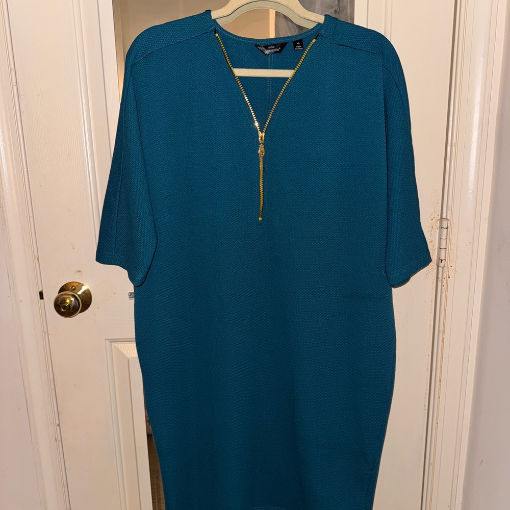 Stylish Teal Dress with Gold Accent